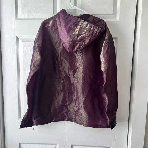 Urban Outfitters iridescent pullover wind breaker - Picture 5 of 5